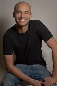 Albert Mora Escobedo