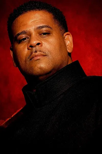 Lonnie Davis - comedian