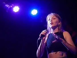 Elaine Robertson - comedian