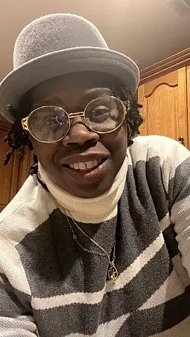 Gabby Valentino - comedian