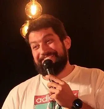 Luis Cruz - comedian