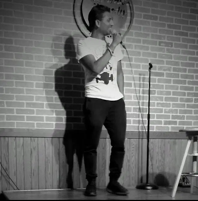 PT - comedian