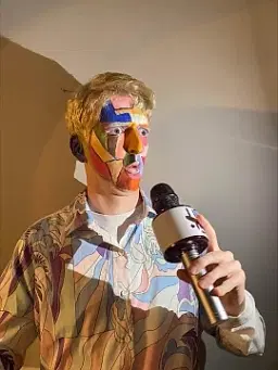 Tam Vanum - comedian