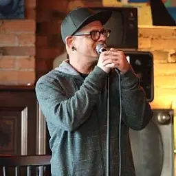 Todd Gursslin - comedian