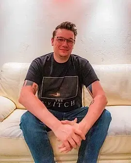 Zach Peterson - comedian