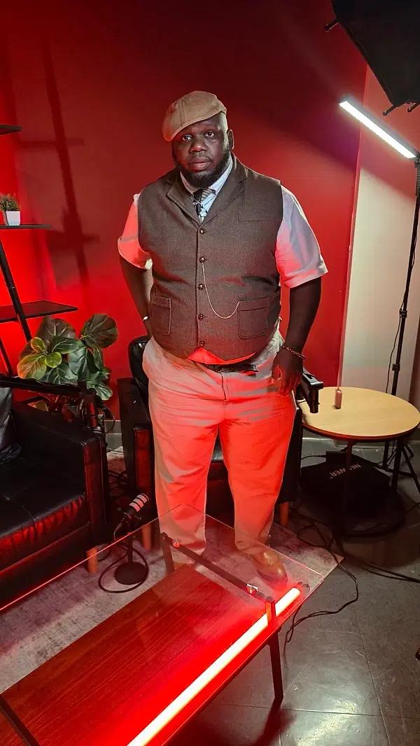 C.Bear the comedian photo