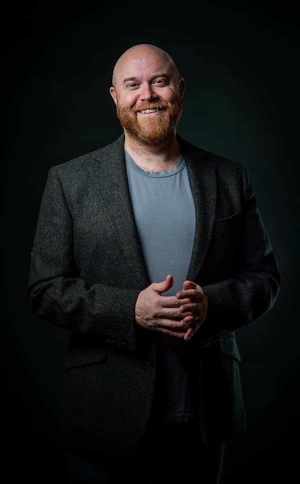 Adrian Mackinder photo