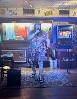 Abigayle Dort - comedian