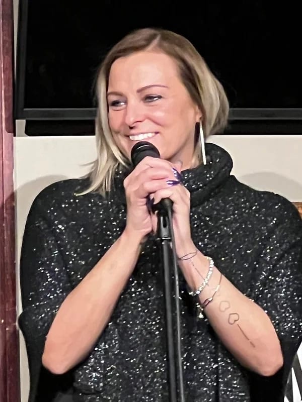 Jolanda Logan - comedian