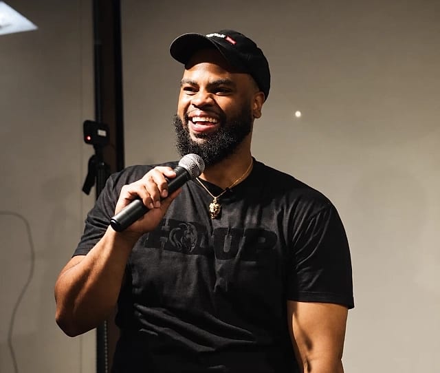 HOLUPDUBB - comedian