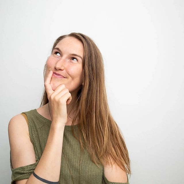 Julie - comedian
