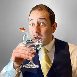 alex cahill - comedian