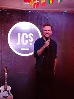 Chris Barnes - comedian