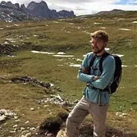 Janek To - comedian