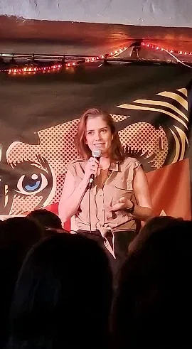 Miriame Belusi - comedian