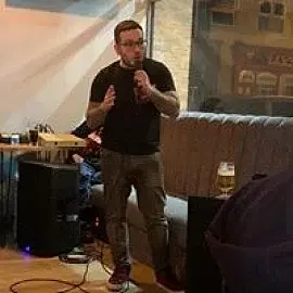 Steven Race - comedian