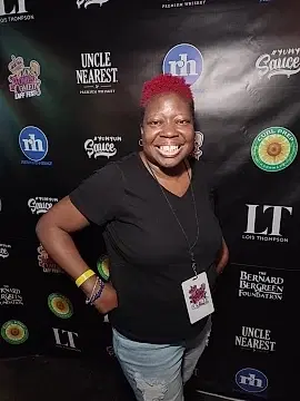 Savanda Latrece - comedian